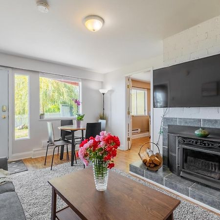 Two Bedroom With Amazing Ocean View North Vancouver Exteriör bild