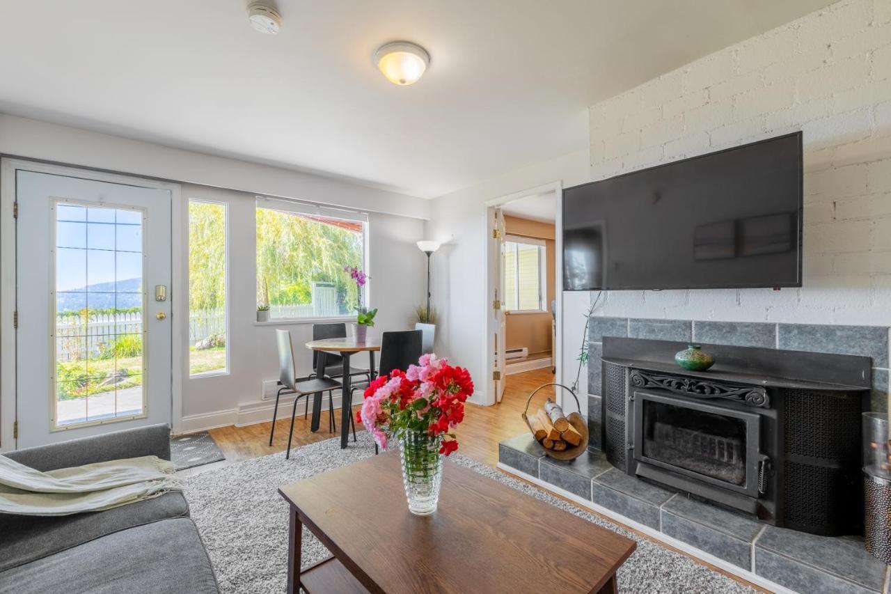 Two Bedroom With Amazing Ocean View North Vancouver Exteriör bild