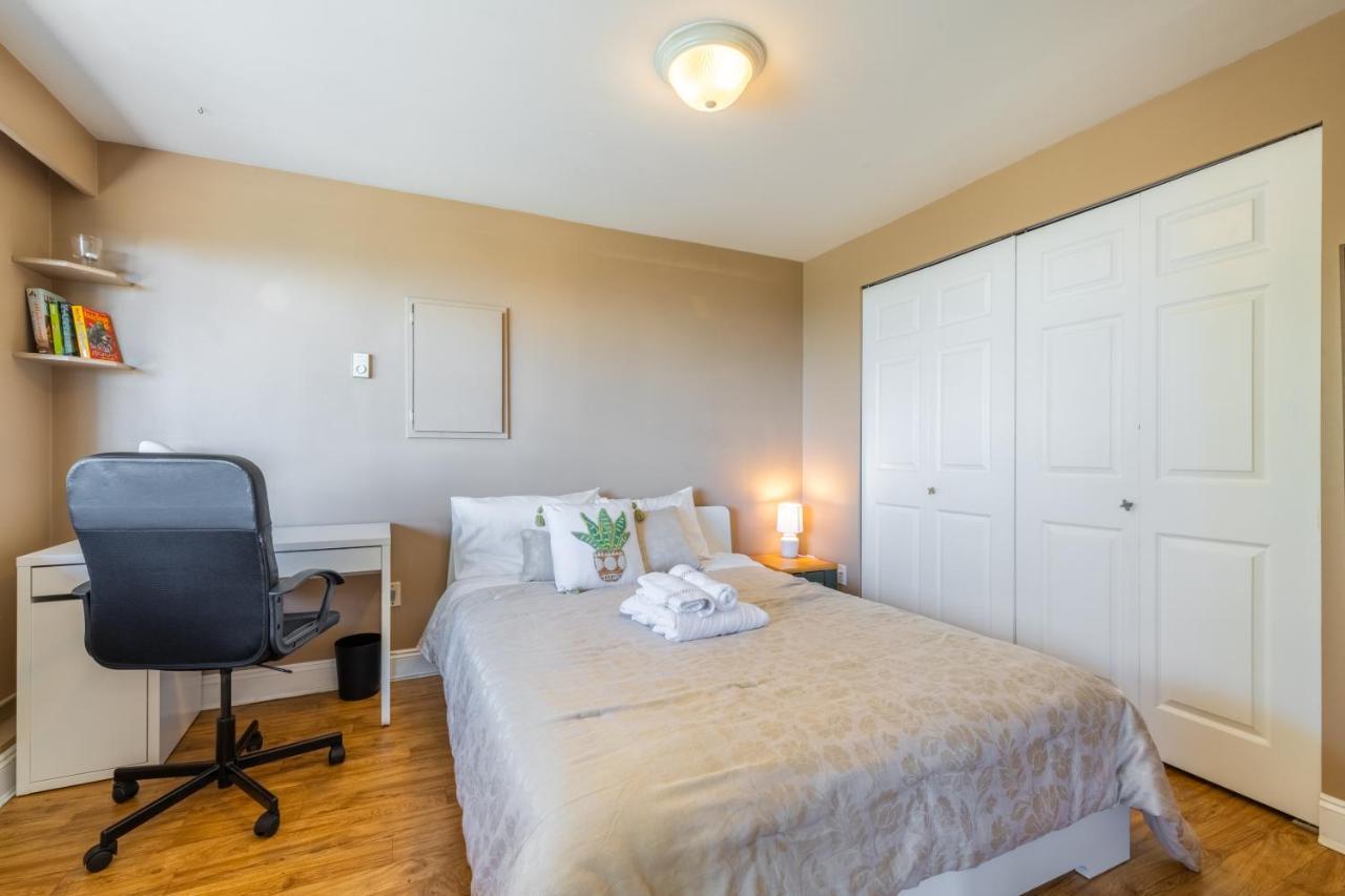 Two Bedroom With Amazing Ocean View North Vancouver Exteriör bild